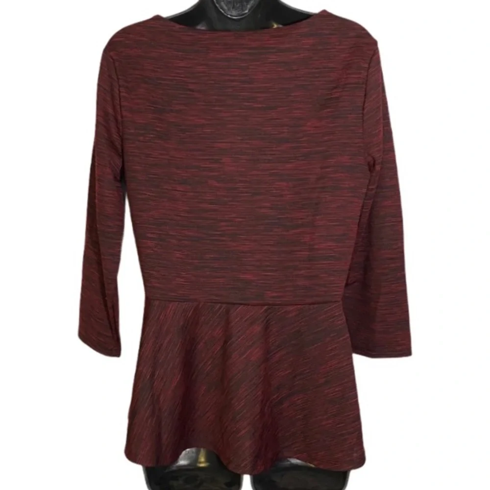 Carmen Marc Valvo Peplum Top Bracelet Sleeve Red Black Space Dye Women’s Medium - Picture 2 of 8